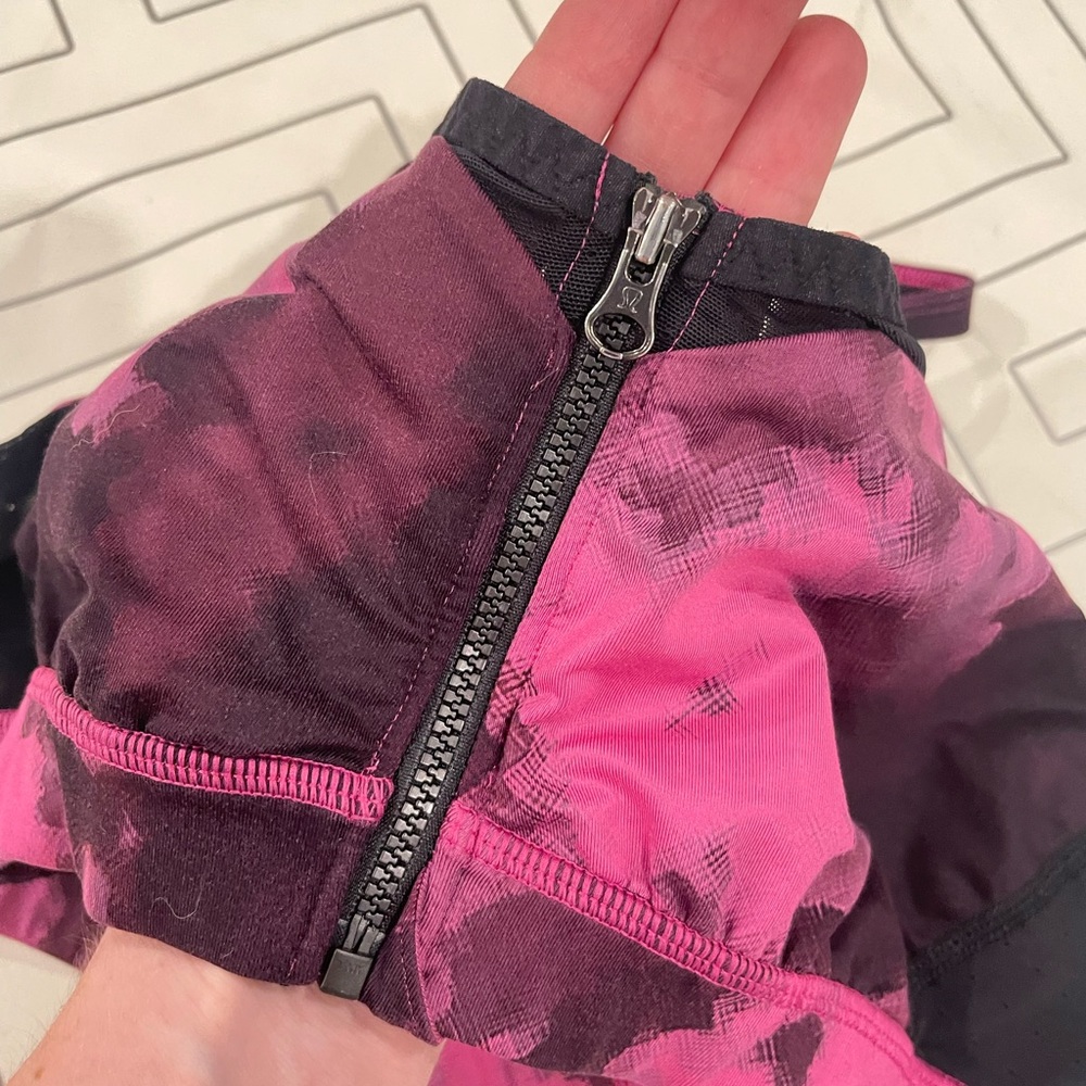 Lululemon Zip Front Sports Bra - Picture 5 of 8